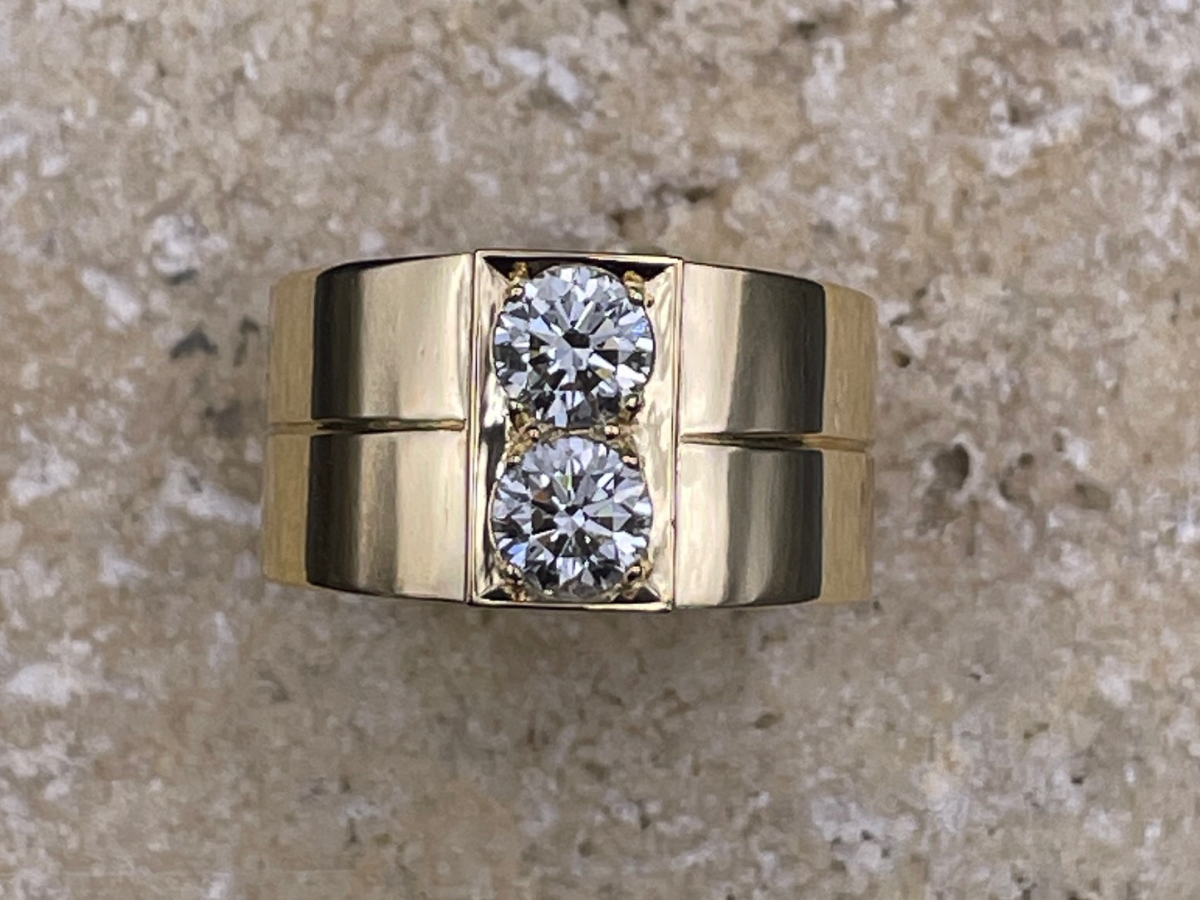 BAGUE JONC PLAT ET DIAMANTS