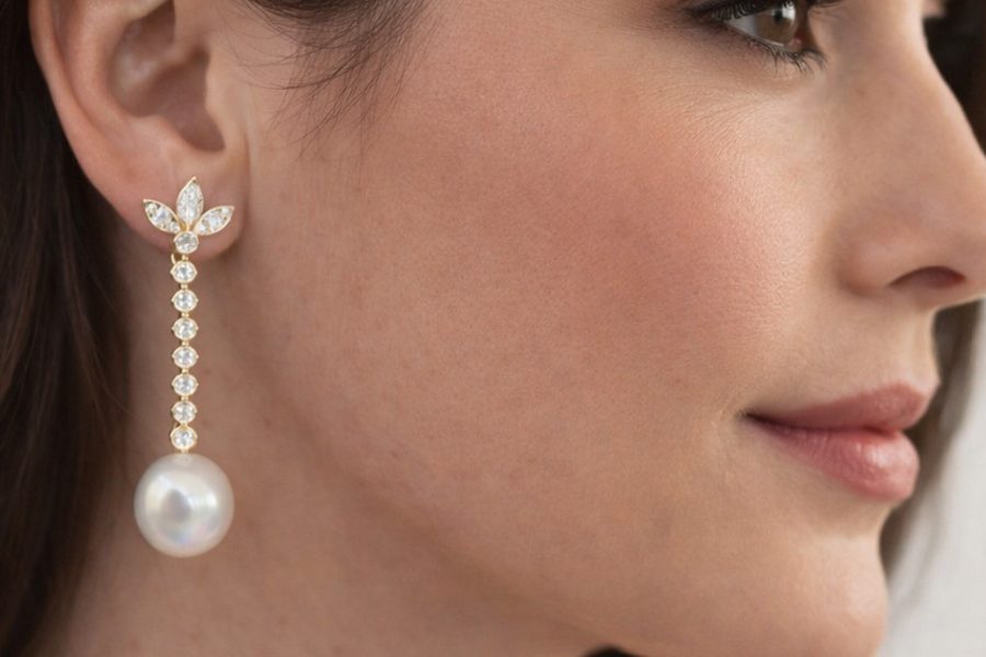 boucles d'oreilles or jaune diamants