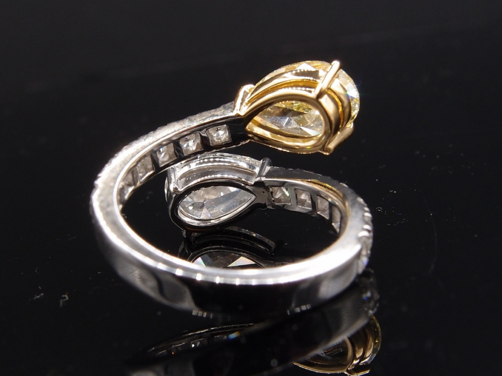 bague or blanc diamants poire