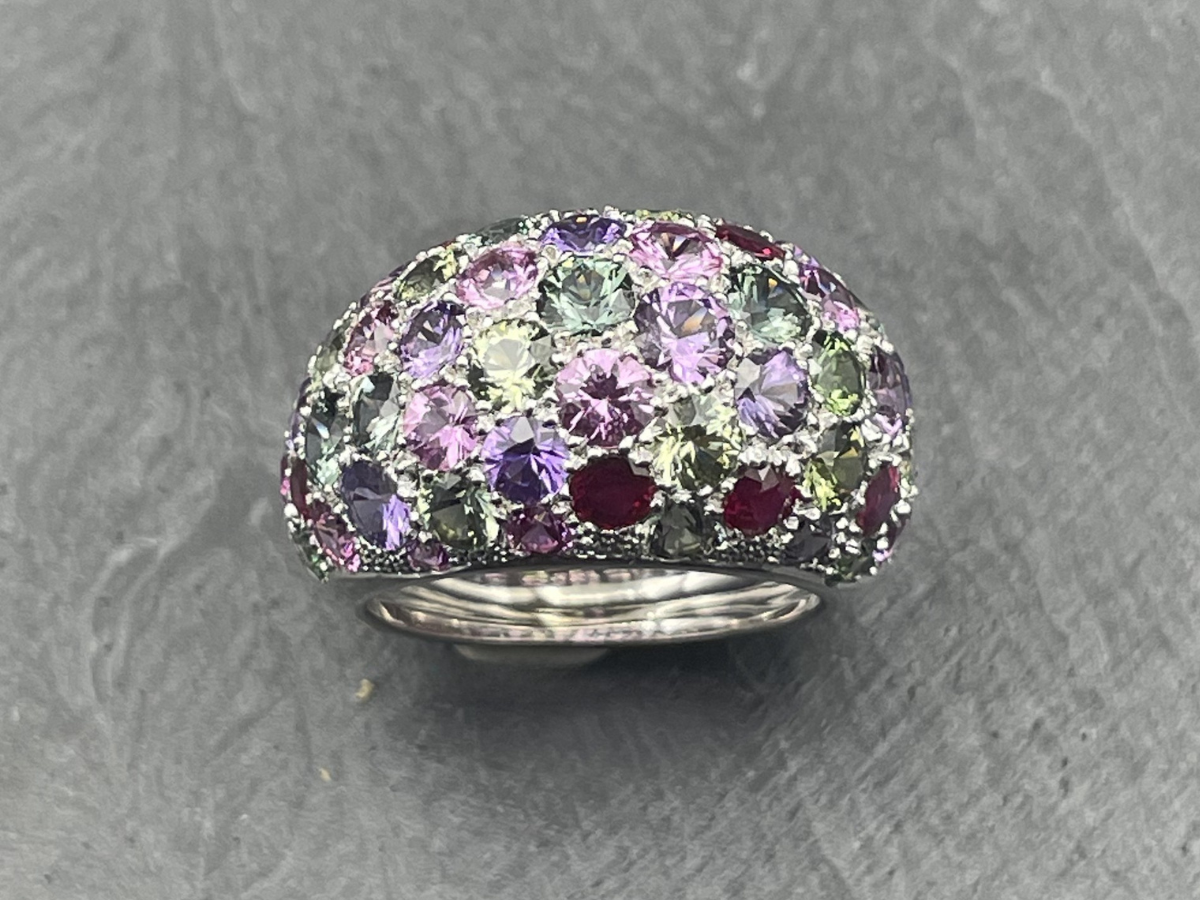 BAGUE BOULE OR BLANC 18 CARATS – SAPHIRS MULTICOLORES