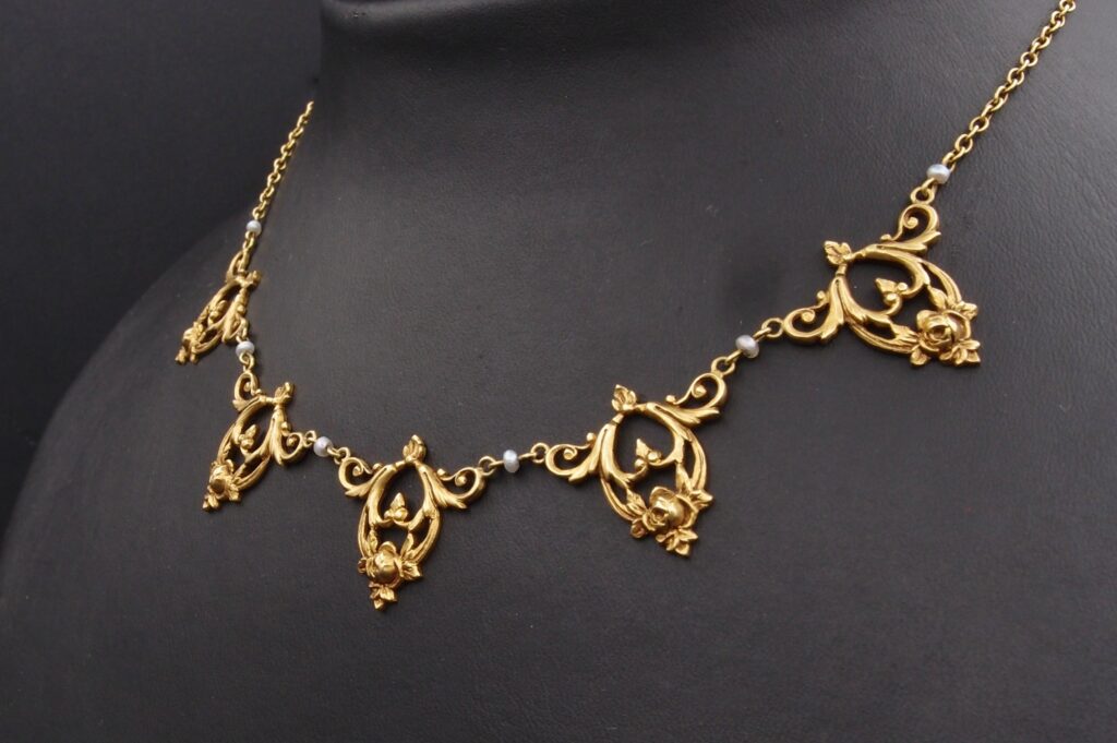 collier draperie 1900 or et perles