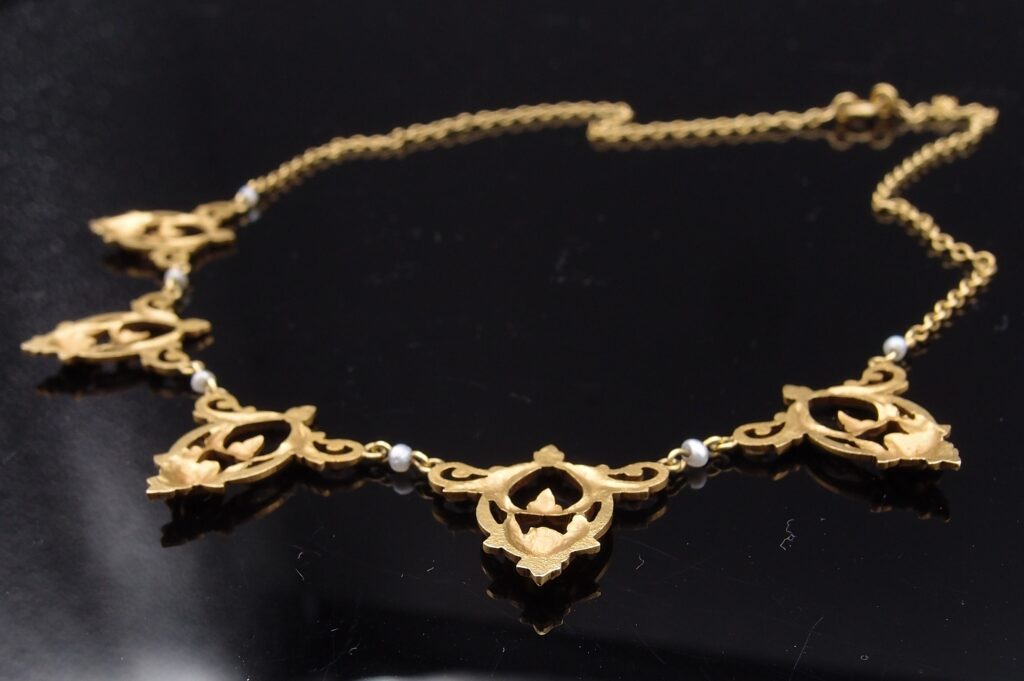 collier draperie 1900 or et perles