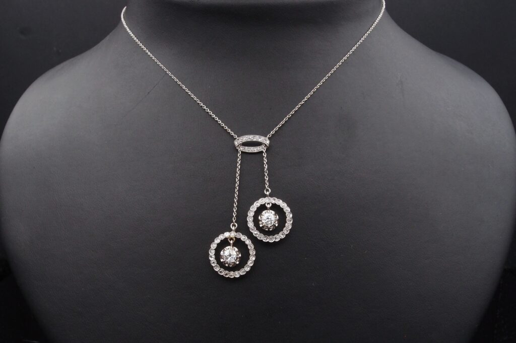 Collier Négligé platine et diamants vers 1910