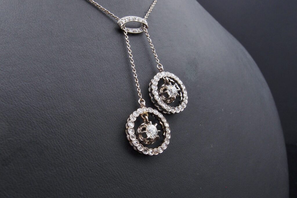 Collier Négligé platine et diamants vers 1910